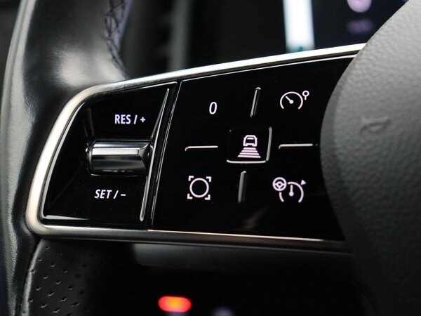 cruise control adaptief met Stop&Go en stuurhulp