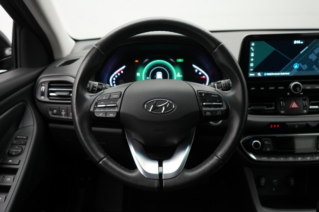 Hyundai i30 Wagon 1.0 T-GDi MHEV Comfort Smart | All-seasonbanden | Navigatie - Afbeelding 3