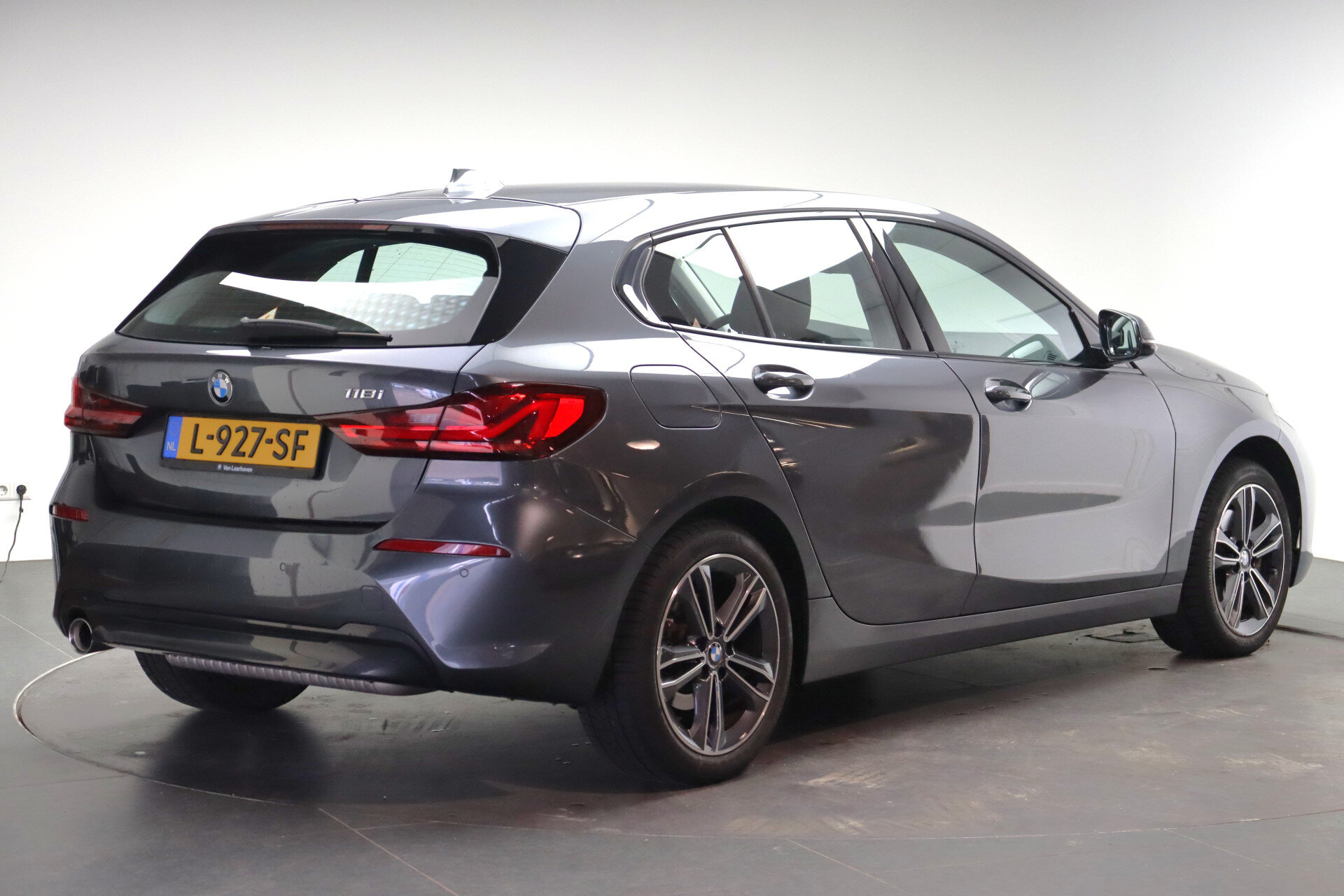 BMW 1 Serie 118i Executive Sport Line Automaat - Afbeelding 3