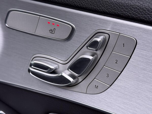 Stoelverwarming voor de bestuurder en voorpassagier