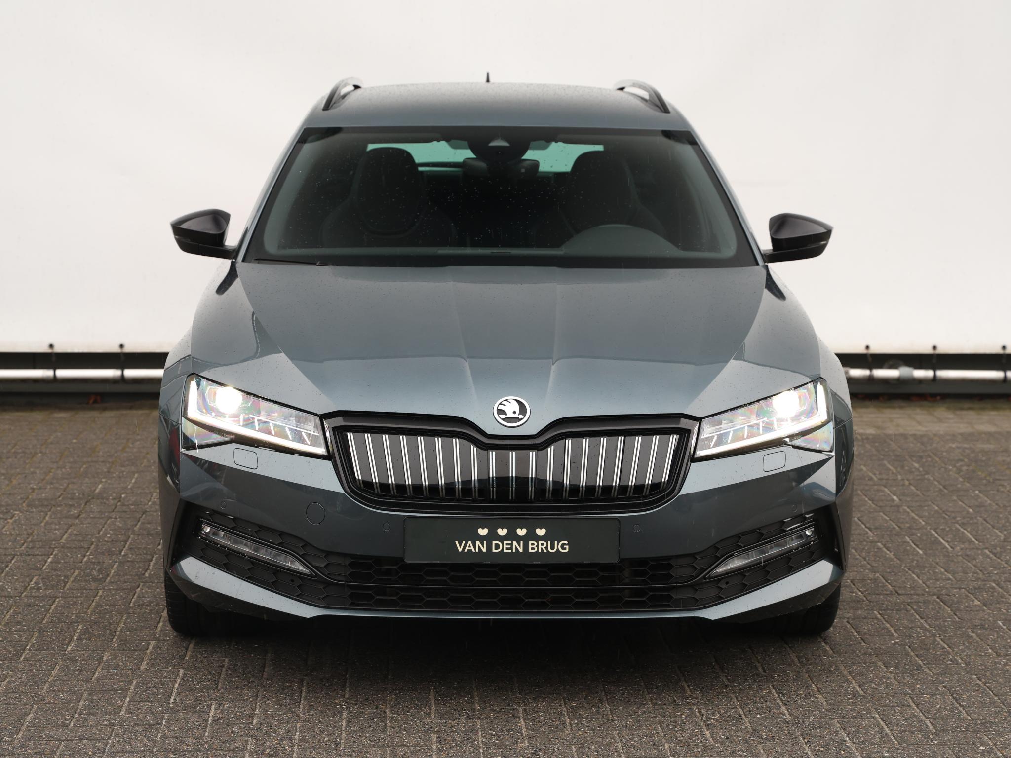 Škoda Superb 1.4 TSI Ehybrid iV Sportline Business 218pk DSG - Afbeelding 4