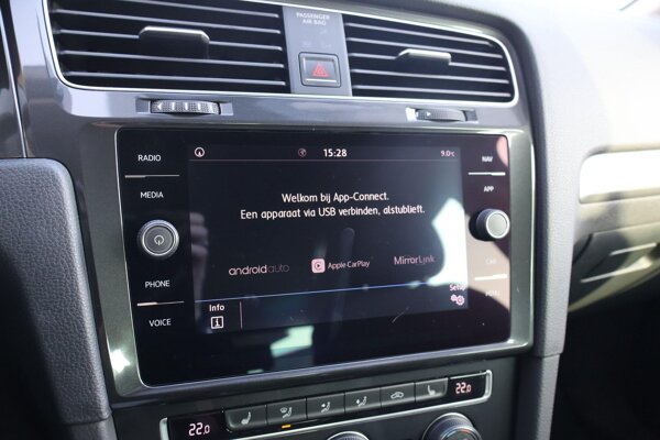 Apple Carplay/Android Auto