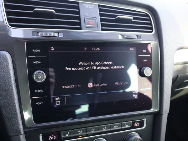 Apple Carplay/Android Auto