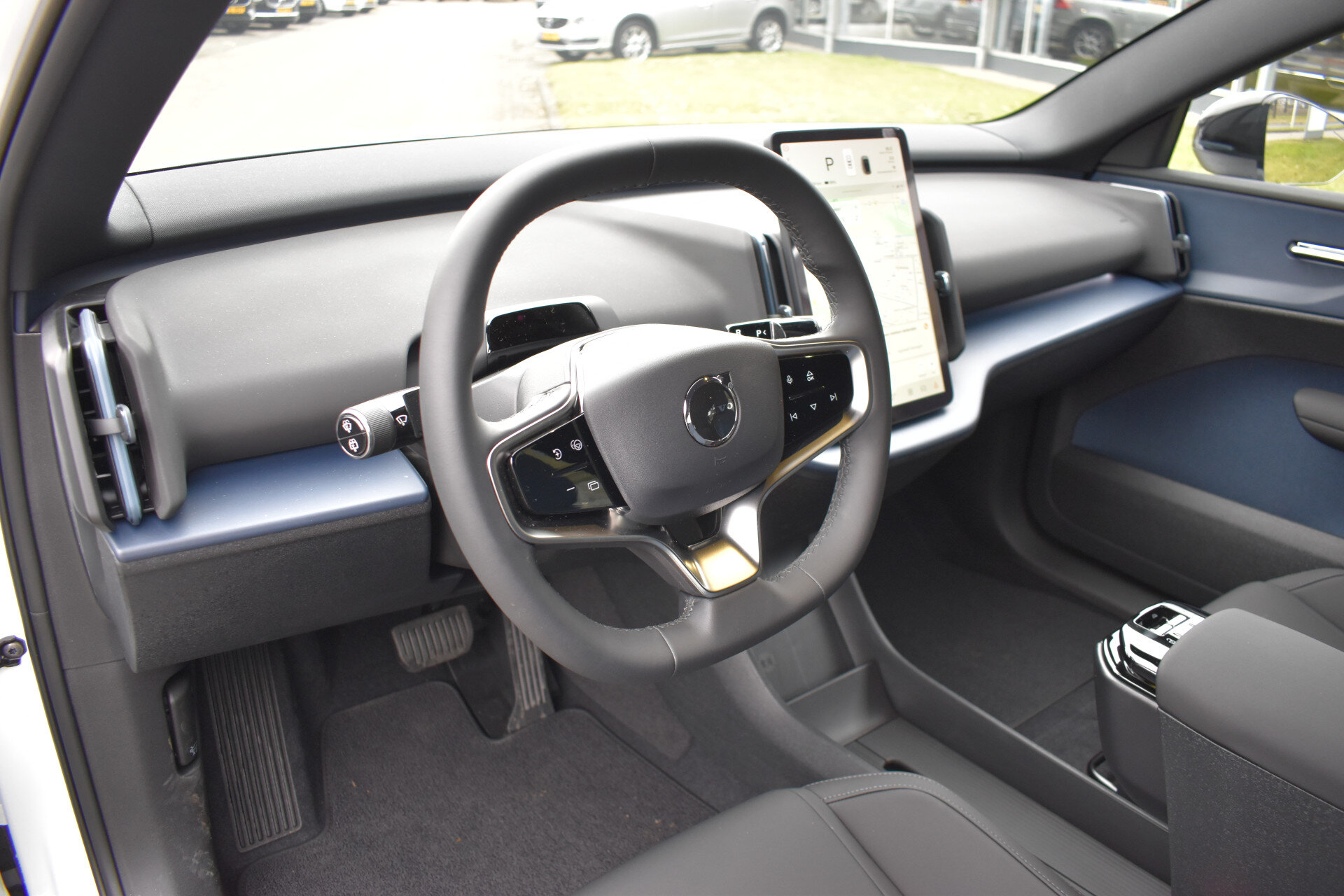 Volvo EX30 Extended Range Plus 69 kWh - Afbeelding 4