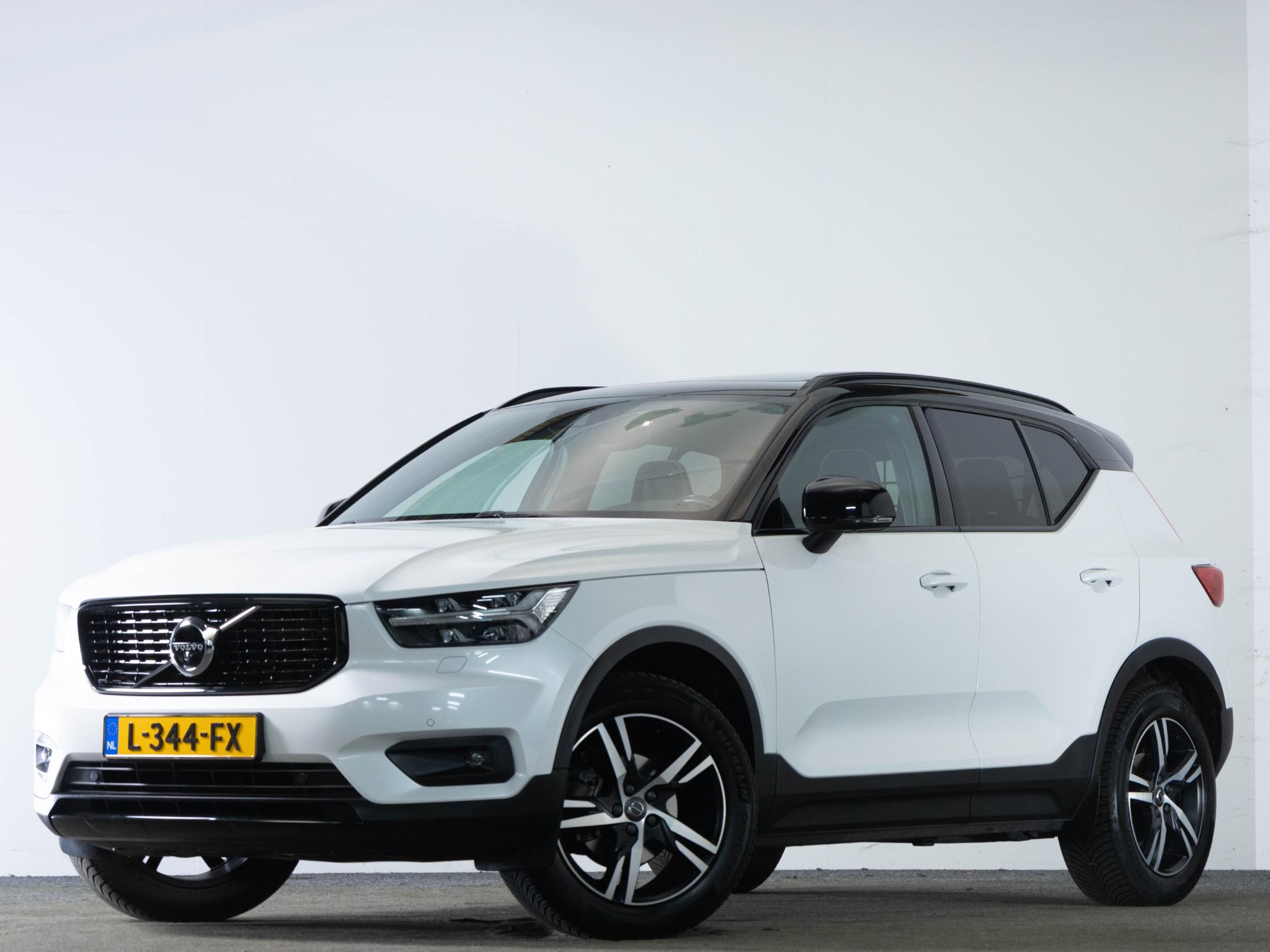 Volvo XC40 R-Design 1.5 T3 163 PK