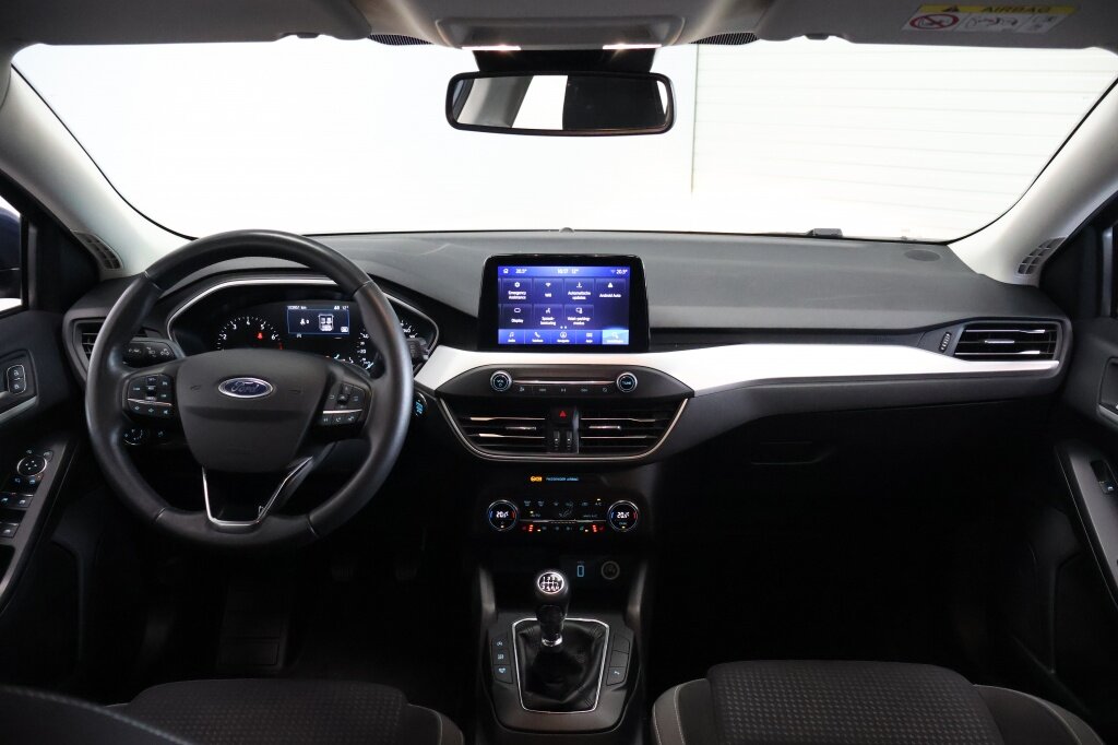 Ford Focus Wagon 1.0 EcoBoost Business | Stoelverwarming | Keyless | Navigatie - Afbeelding 2