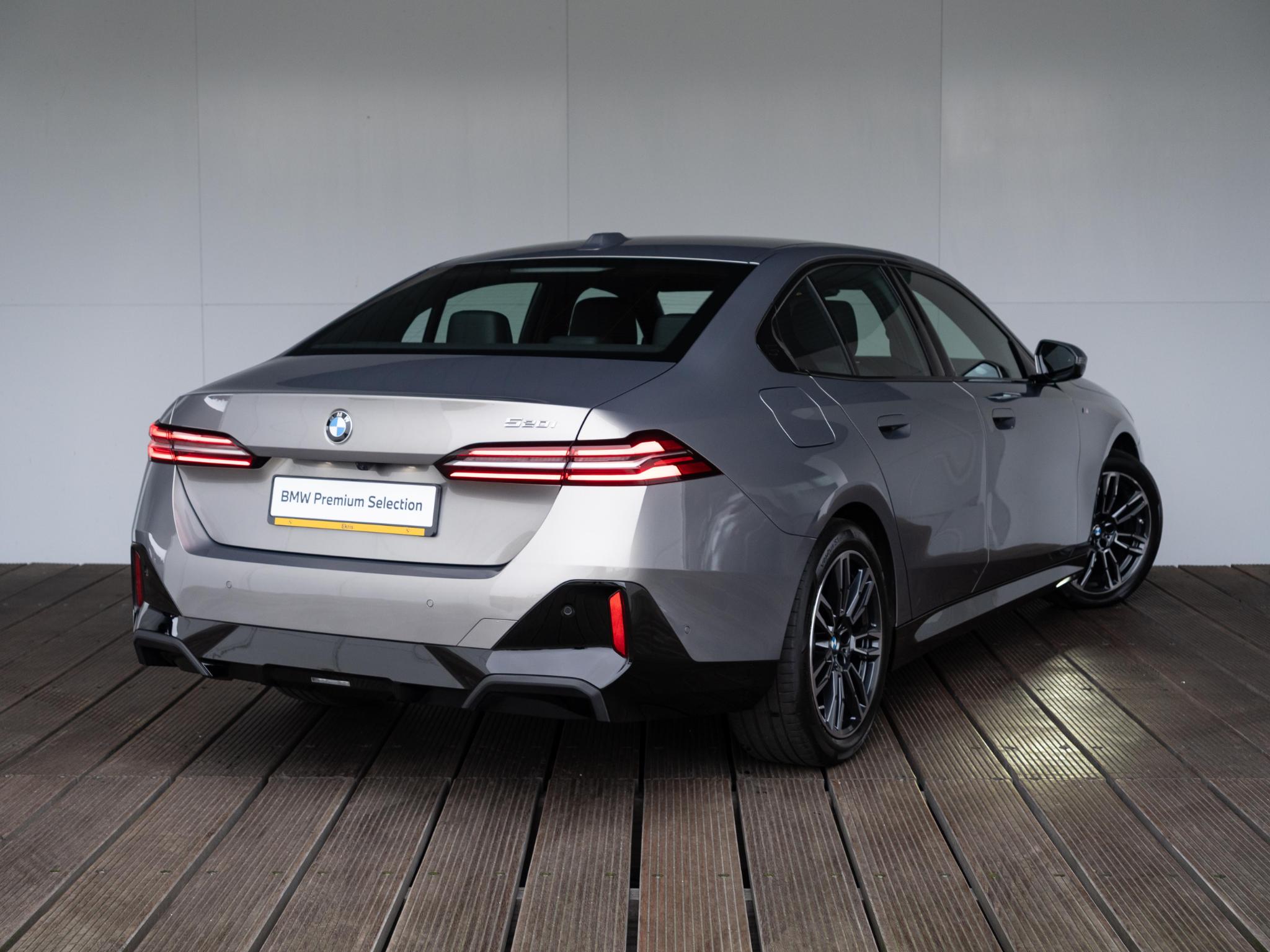 BMW 5 Serie Sedan 520i - Afbeelding 2