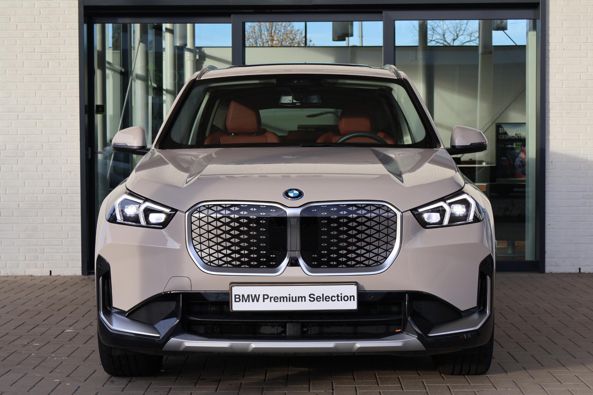 BMW iX1 eDrive20 67 kWh X-line - Afbeelding 3