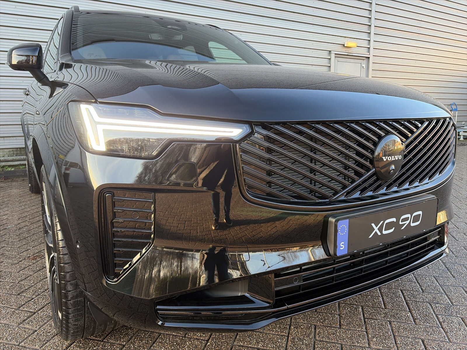 Volvo XC90 T8 Plug-in hybrid AWD Ultra Dark - Afbeelding 4