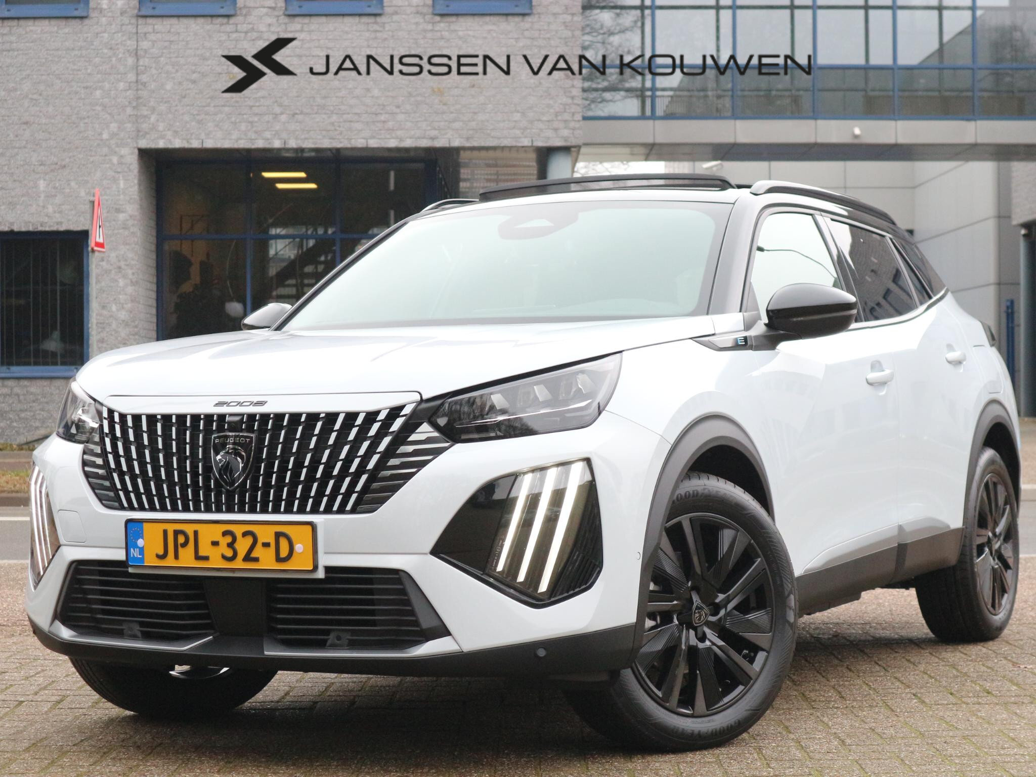 Peugeot e-2008 EV GT Avantage 54 kWh