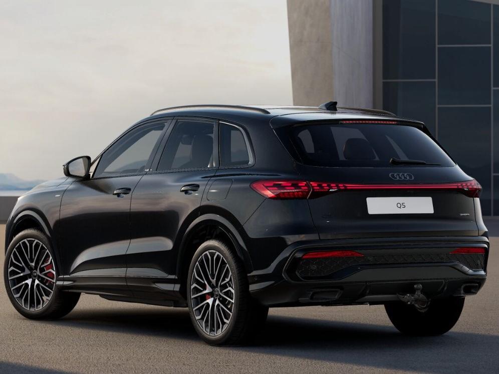 Audi Q5 S edition Competition e-hybrid 270 kW / 367 PK SUV - Afbeelding 5