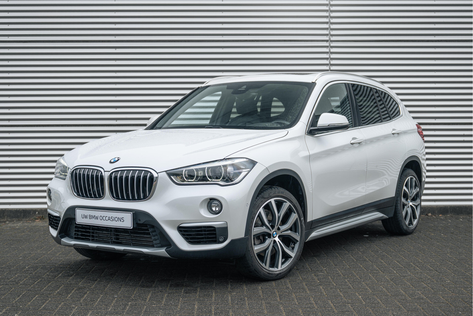 BMW X1 sDrive20i High Executive xLine Automaat