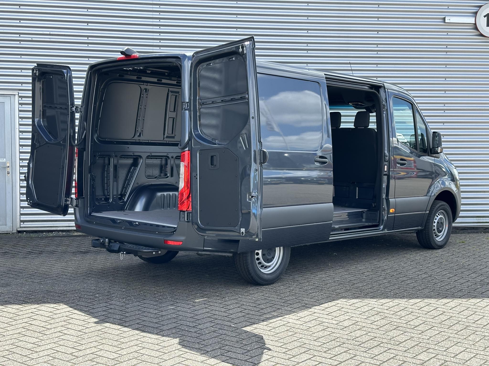 Mercedes-Benz Sprinter 317CDI L2H1 Airco Navigatie Camera 2800kg Trekhaak - Afbeelding 3