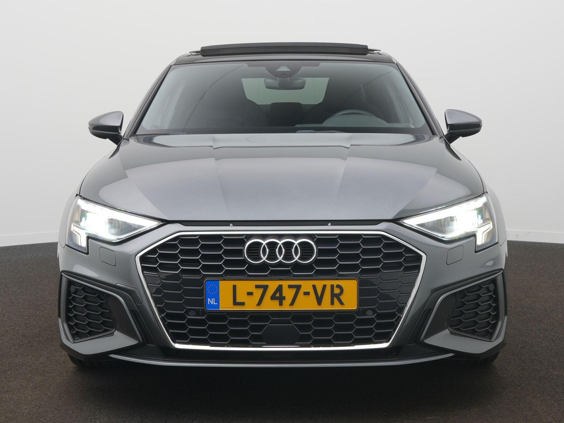 Audi A3 Limousine 30 TFSI S edition - Afbeelding 2