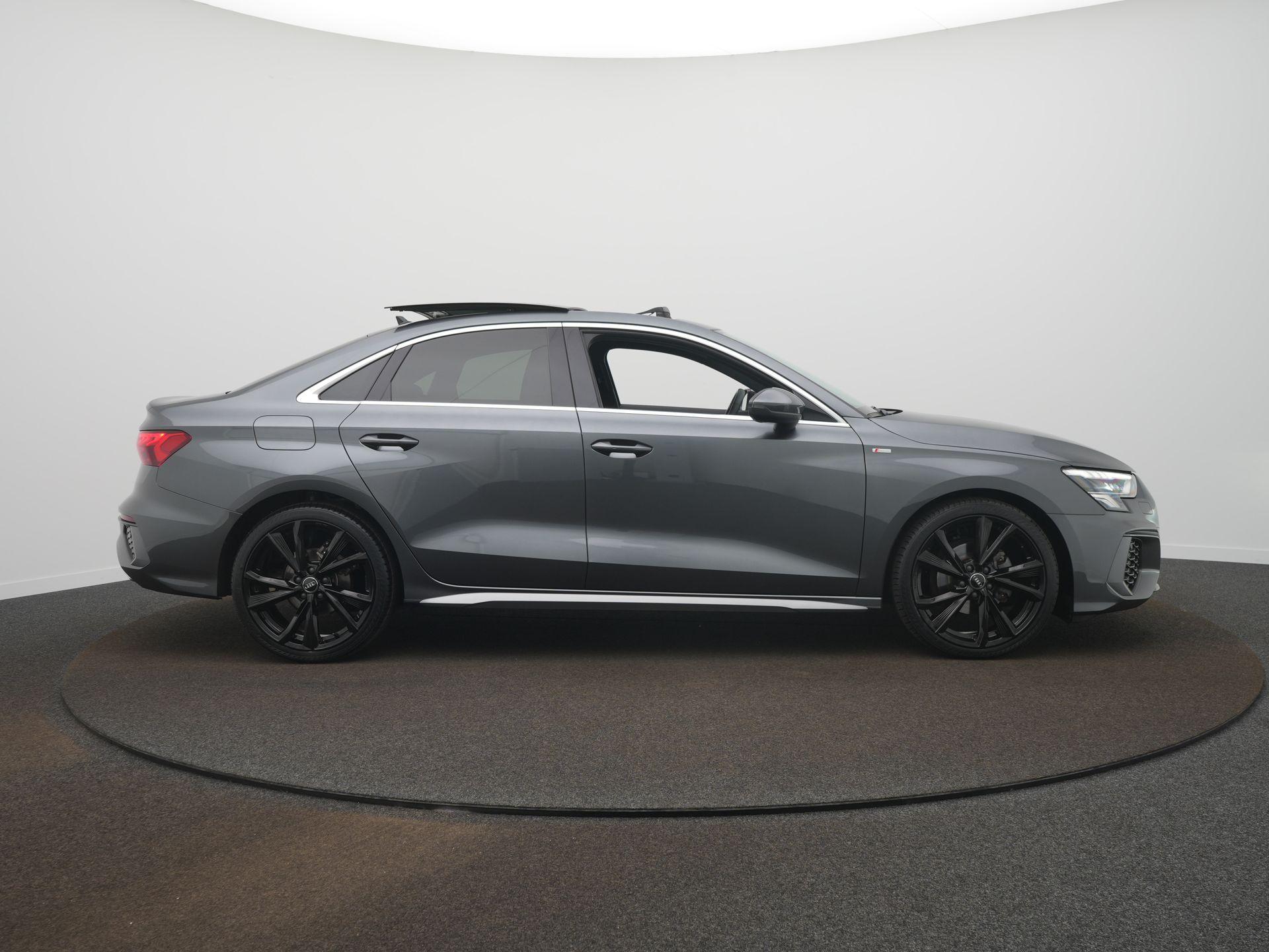 Audi A3 Limousine 30 TFSI S edition - Afbeelding 4