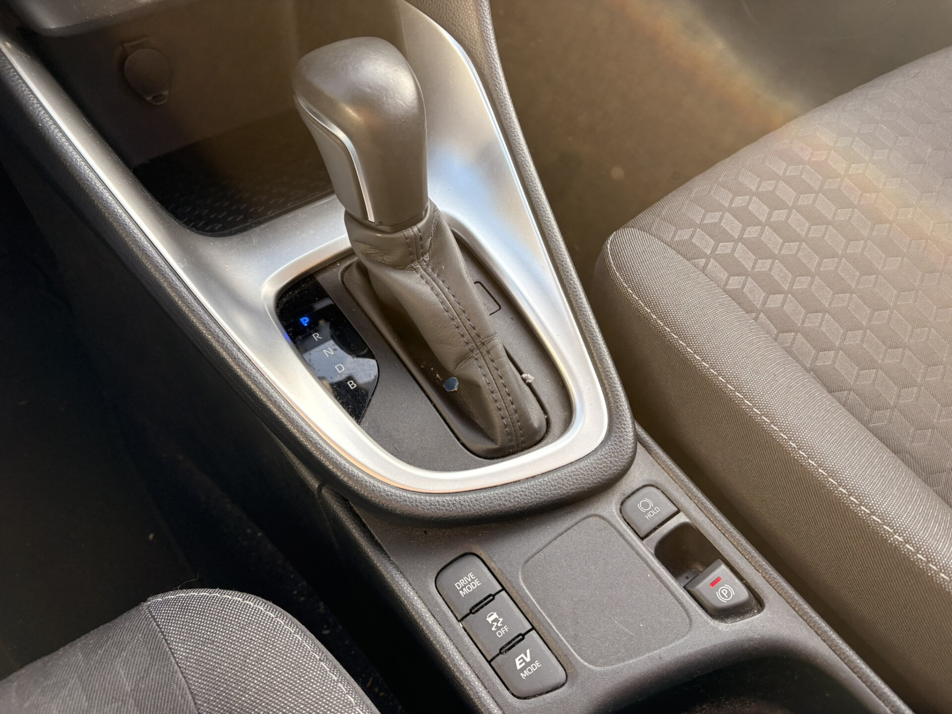 Toyota Yaris 1.5 Hybrid Dynamic - Afbeelding 4