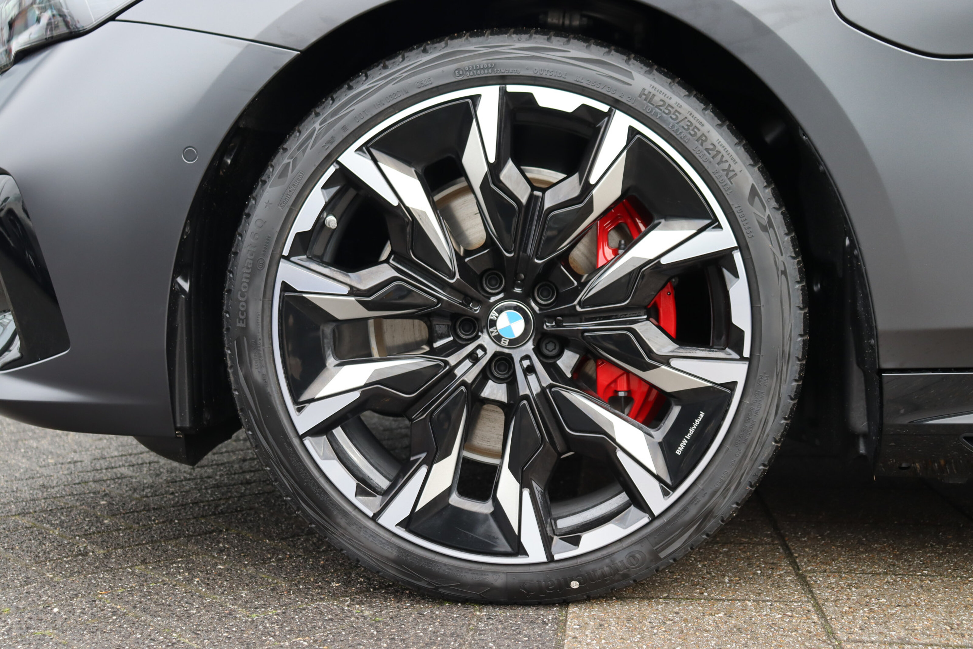 BMW 5 Serie 550e xDrive M Sport Automaat