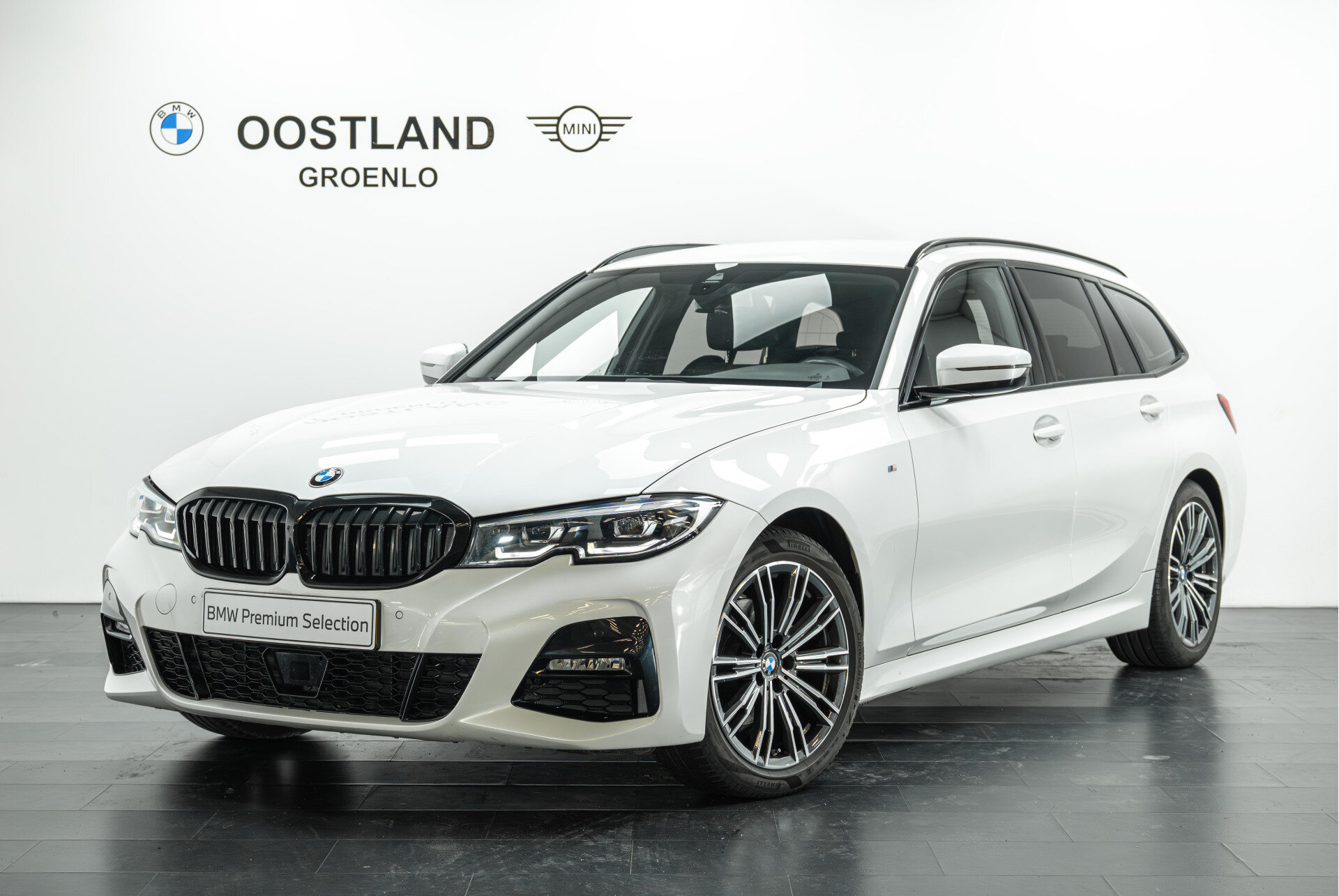 BMW 3 Serie Touring 320i High Executive M Sport Automaat