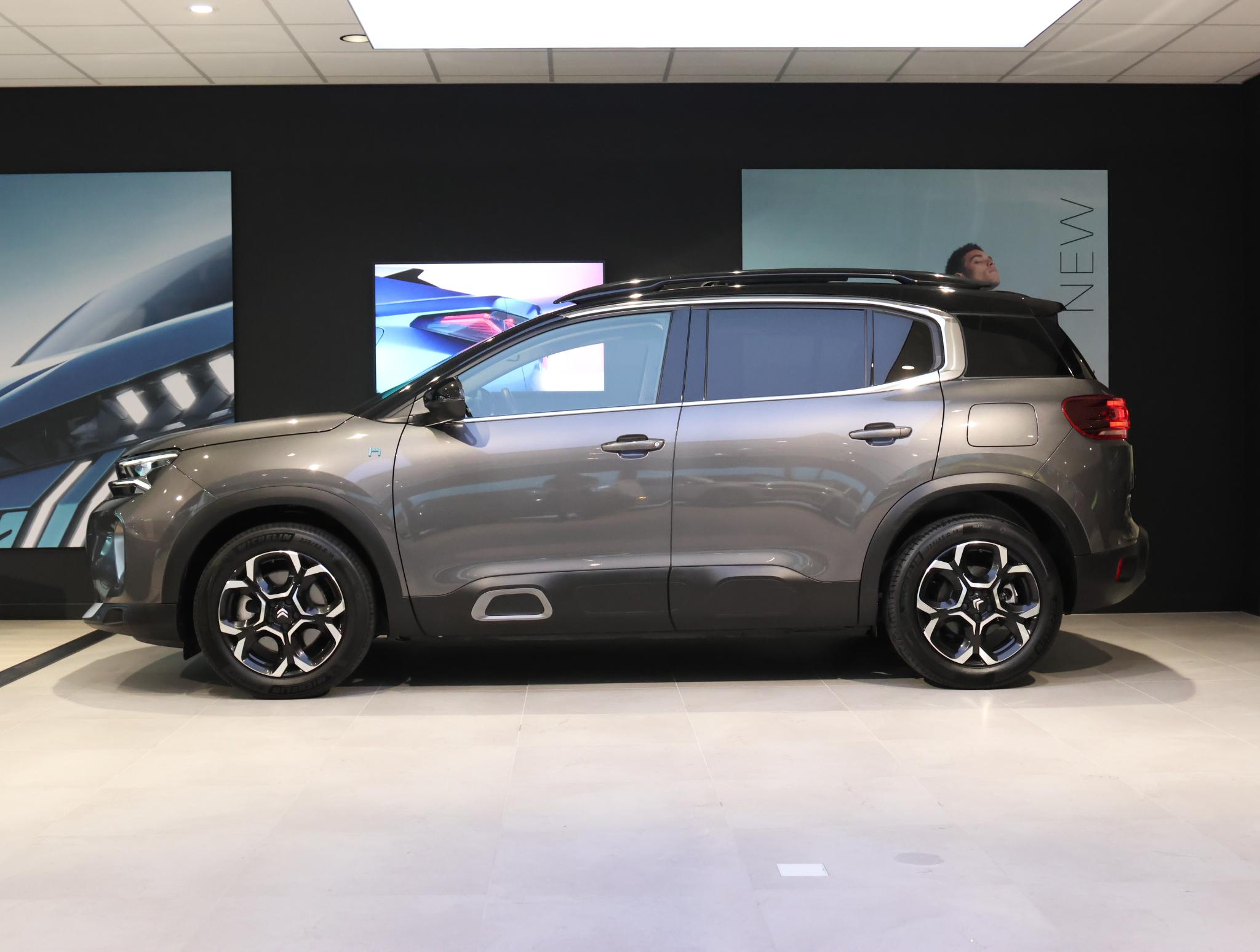 Citroën C5 Aircross Shine Plug-in Hybrid 225 pk Automaat - Afbeelding 2