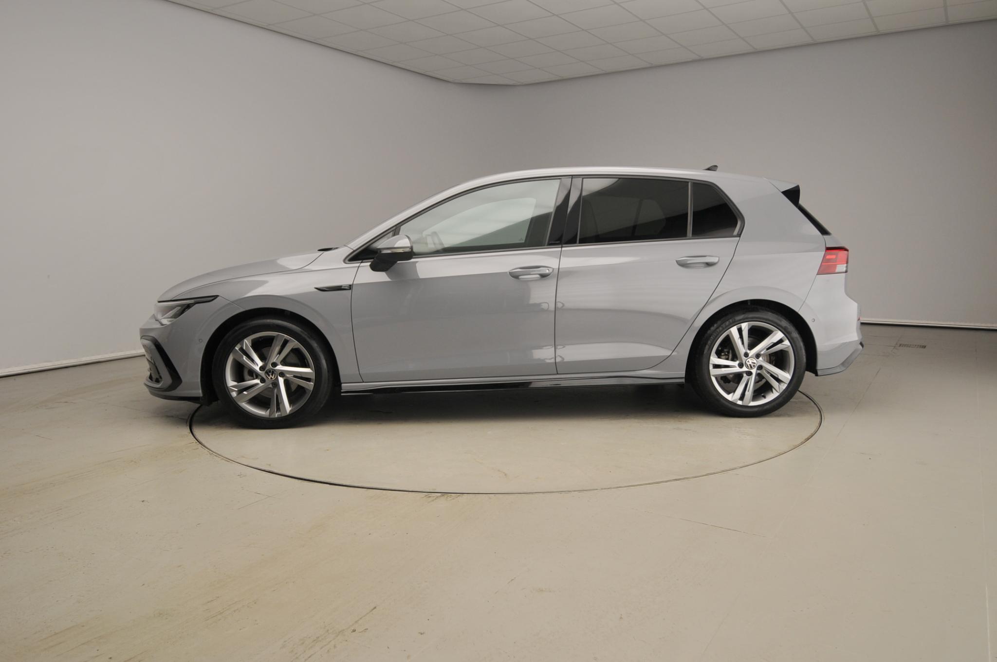 Volkswagen Golf 1.5 eTSI R-Line - Bild 2