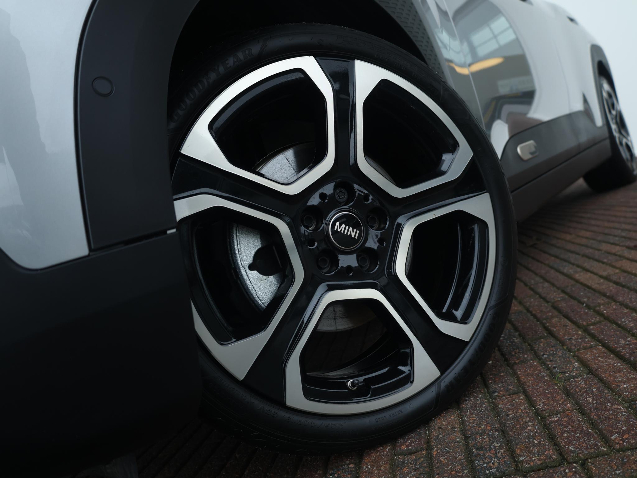 MINI Aceman E | Favoured M - Afbeelding 2
