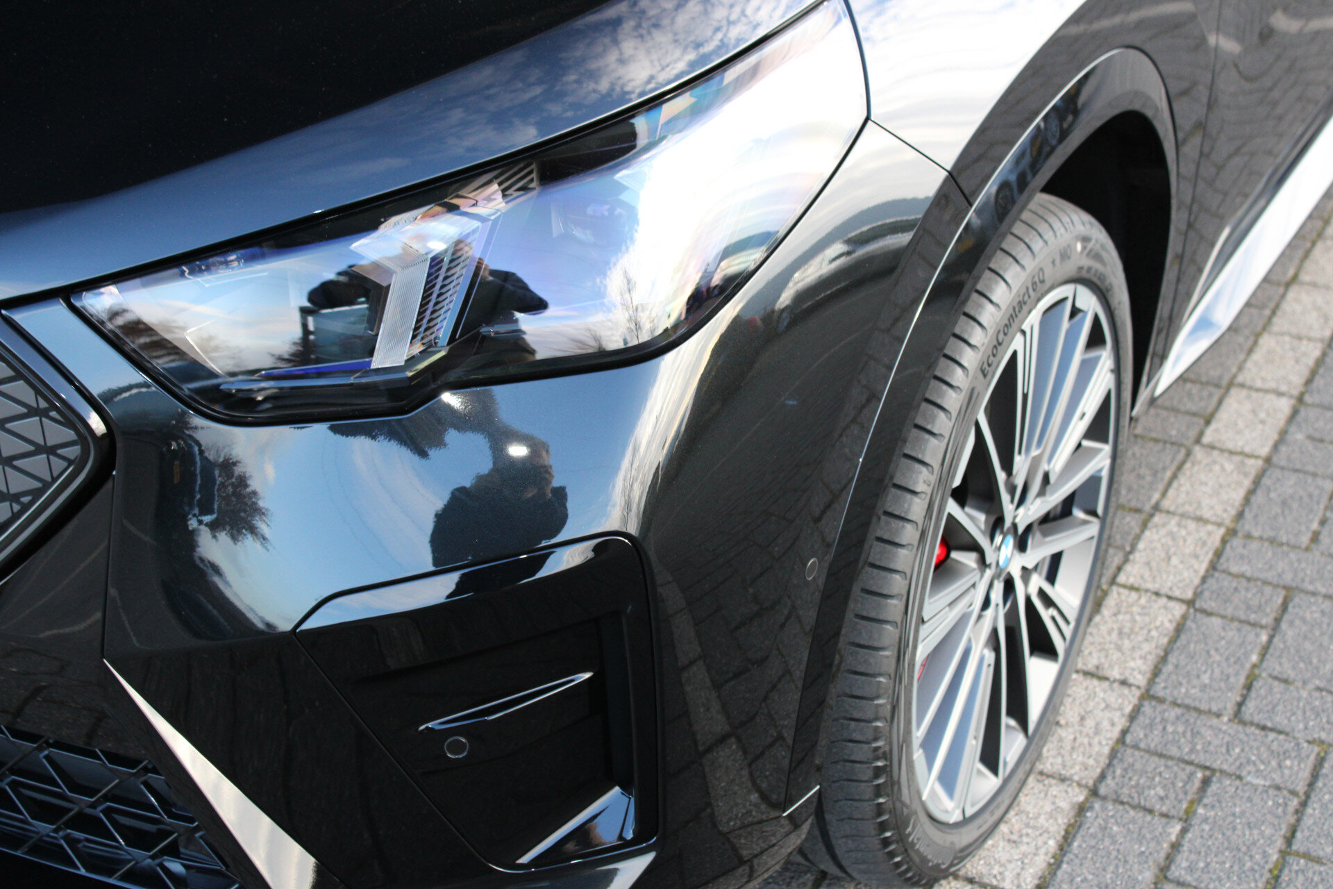 BMW iX2 eDrive20 High Executive M Sport - Afbeelding 2