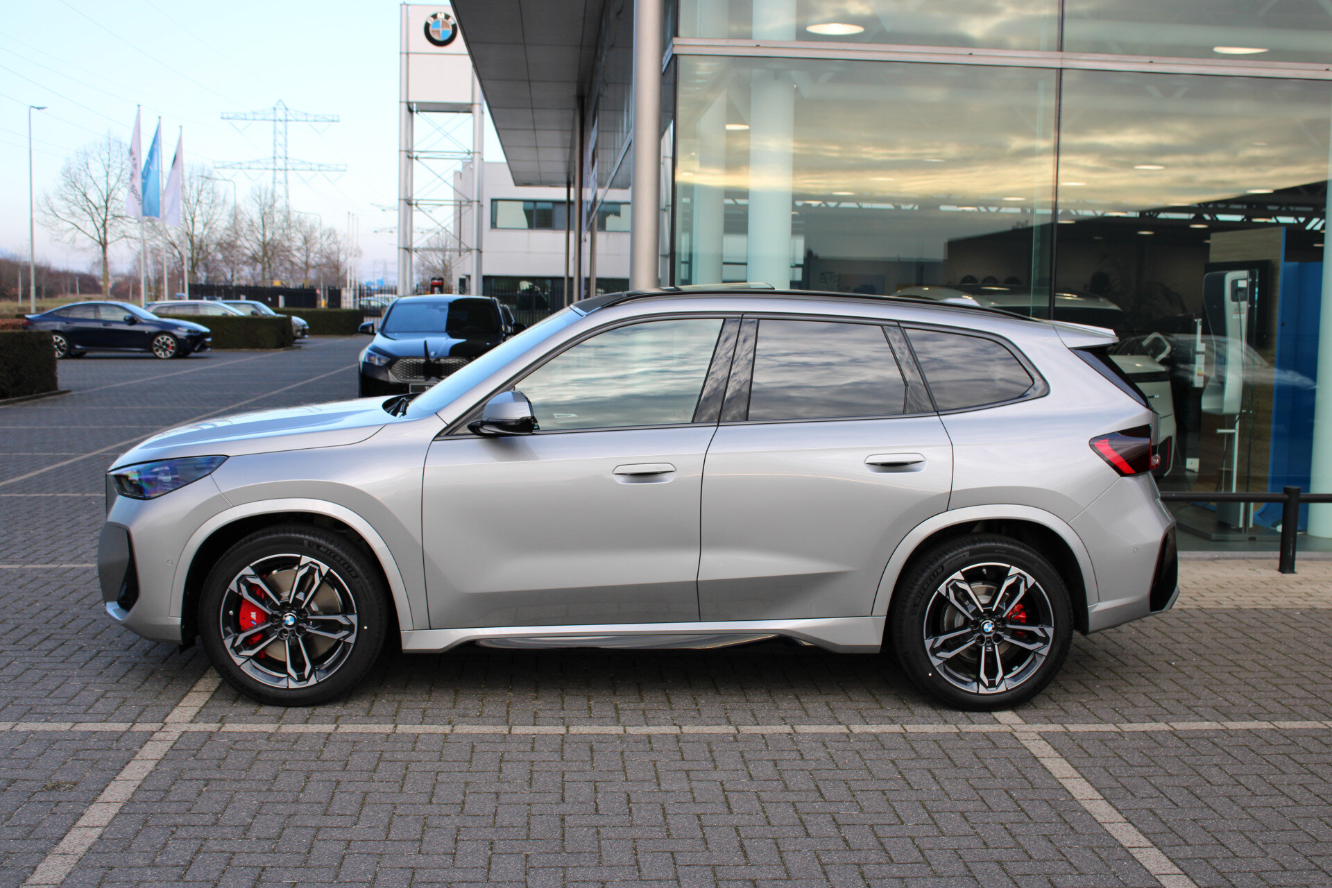 BMW iX1 eDrive20 M Sport - Afbeelding 3