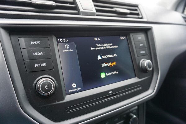 Apple Carplay/Android Auto