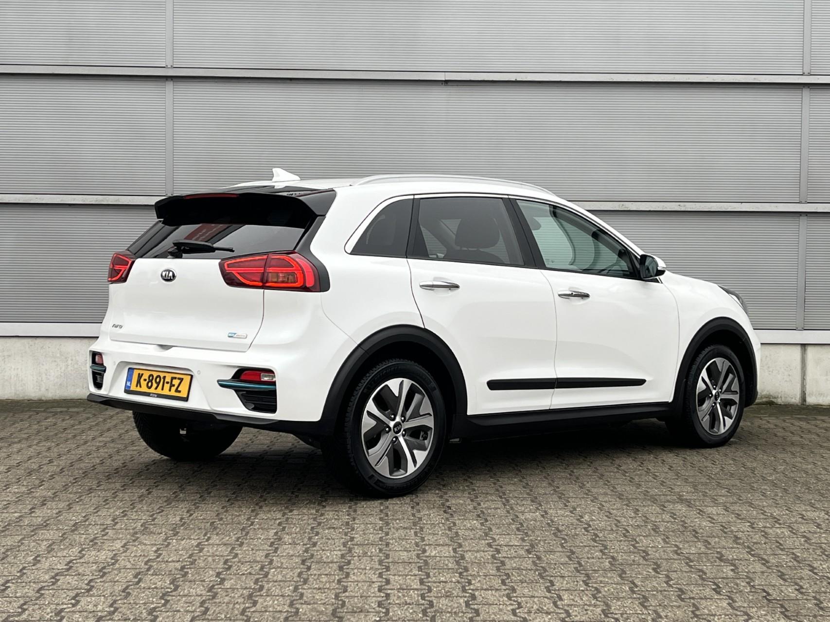 Kia e-Niro ExecutiveLine 64 kWh 204pk - Afbeelding 2