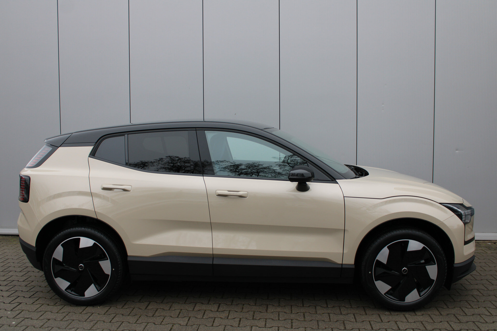 Volvo EX30 Extended Range Plus Europa - Afbeelding 3