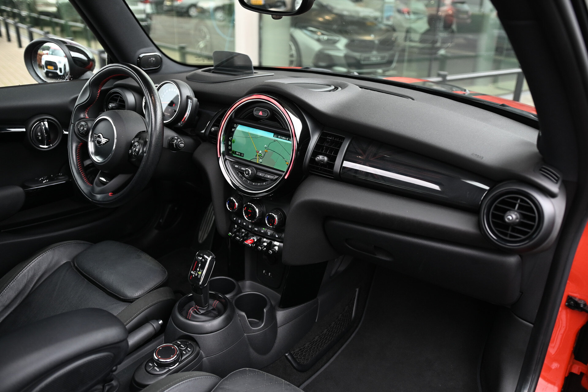MINI Cooper S Hatchback JCW Automaat - Afbeelding 3