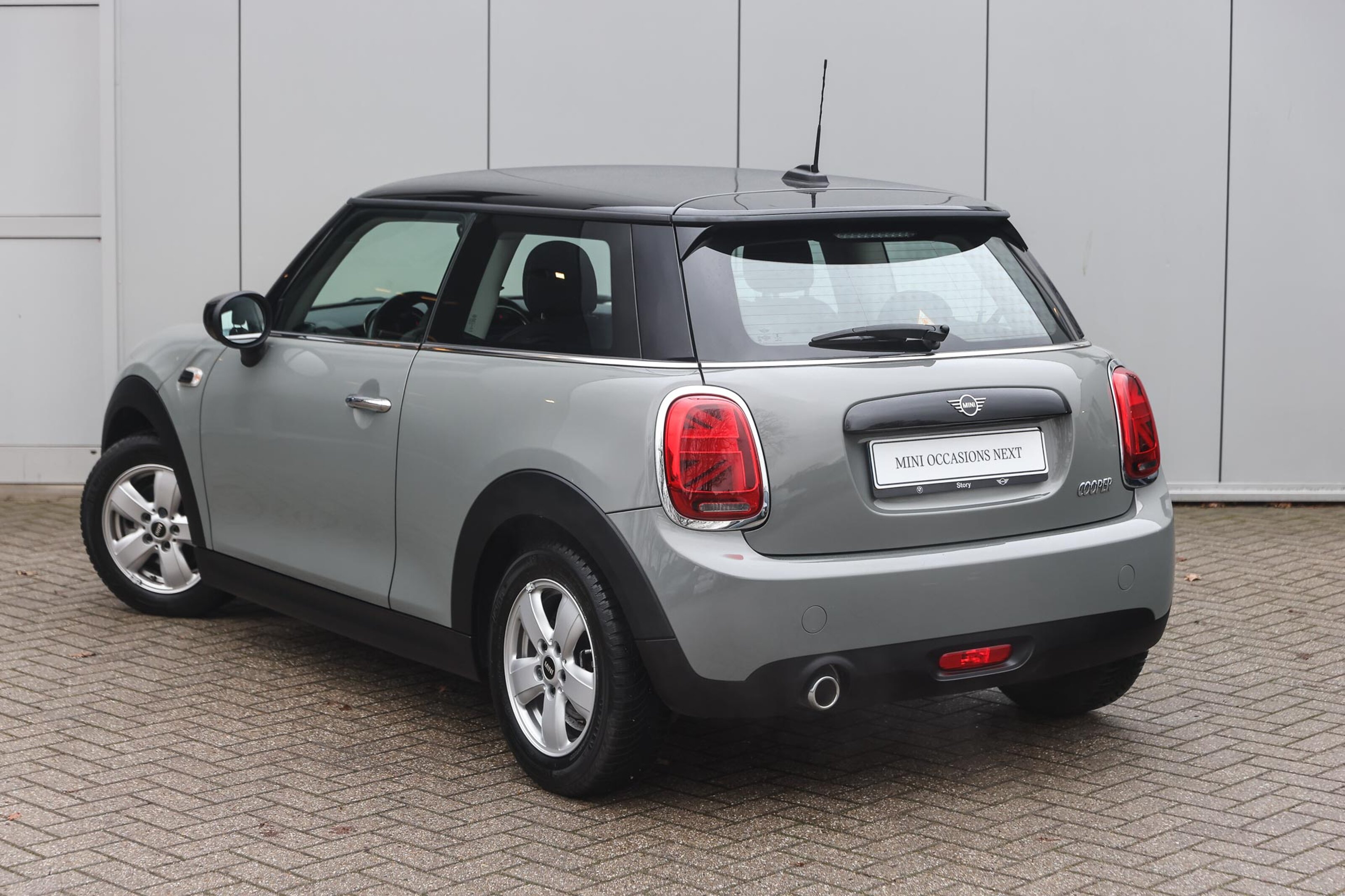 MINI Cooper Hatchback Salt