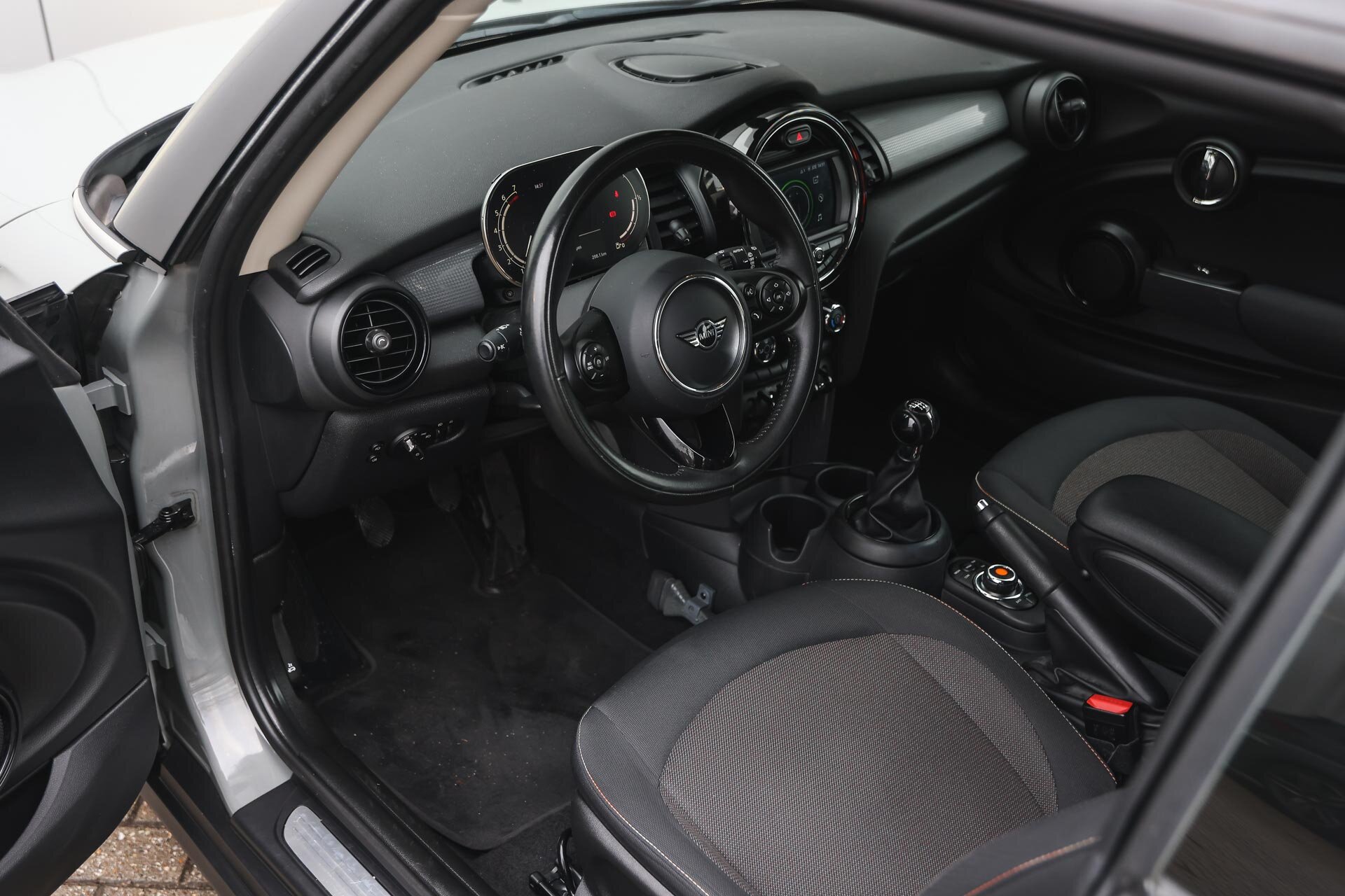 MINI Cooper Hatchback Salt - Afbeelding 3