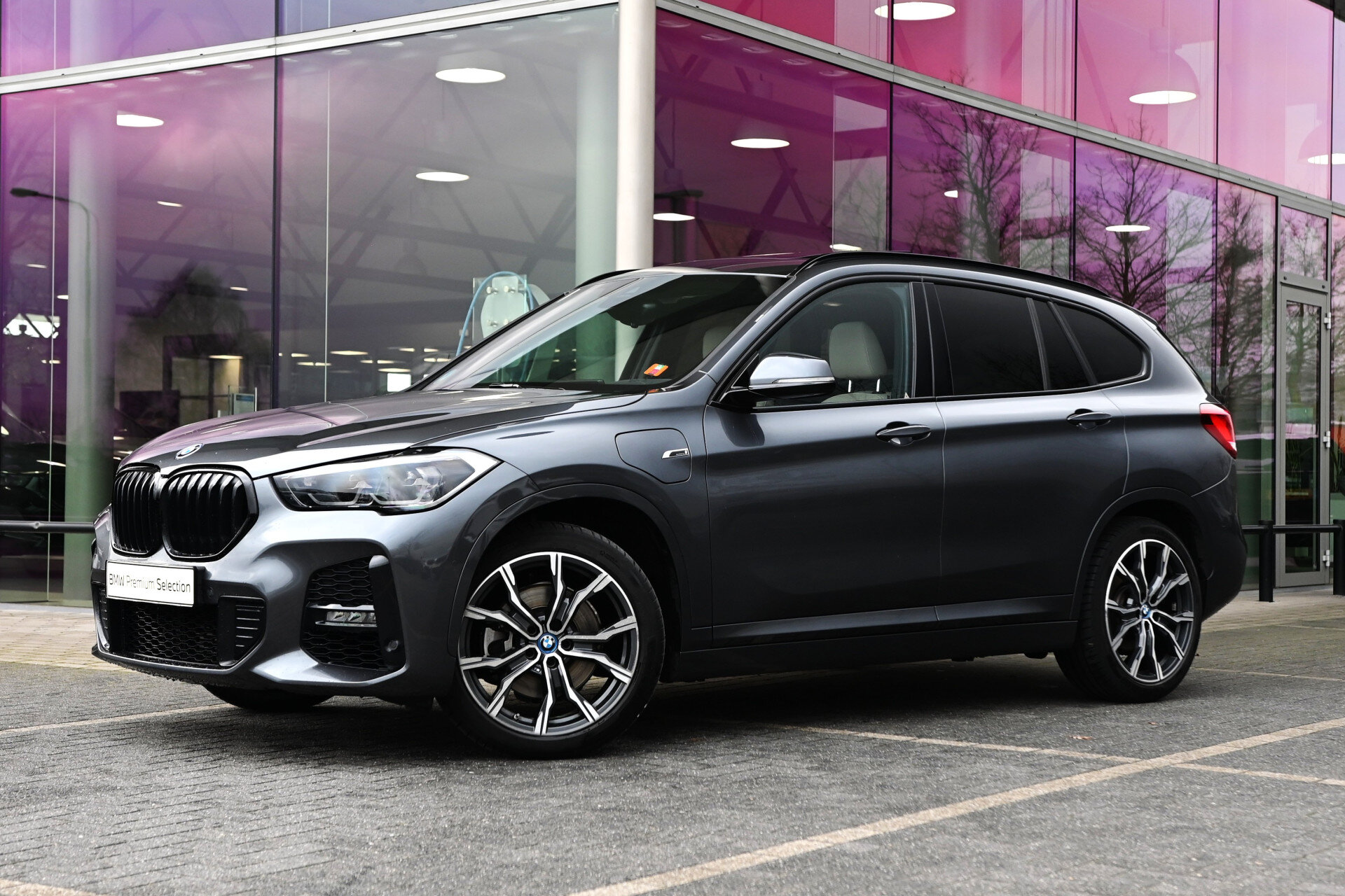 BMW X1 xDrive25e High Executive M Sport Automaat