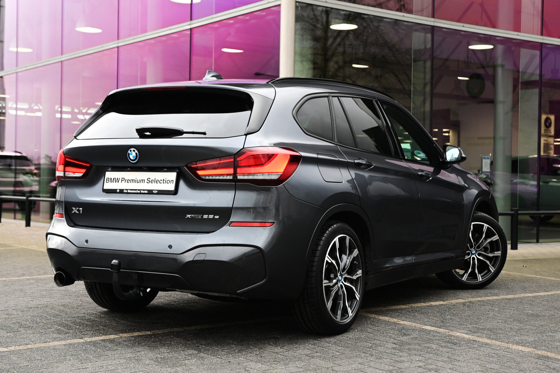 BMW X1 xDrive25e High Executive M Sport Automaat - Afbeelding 2