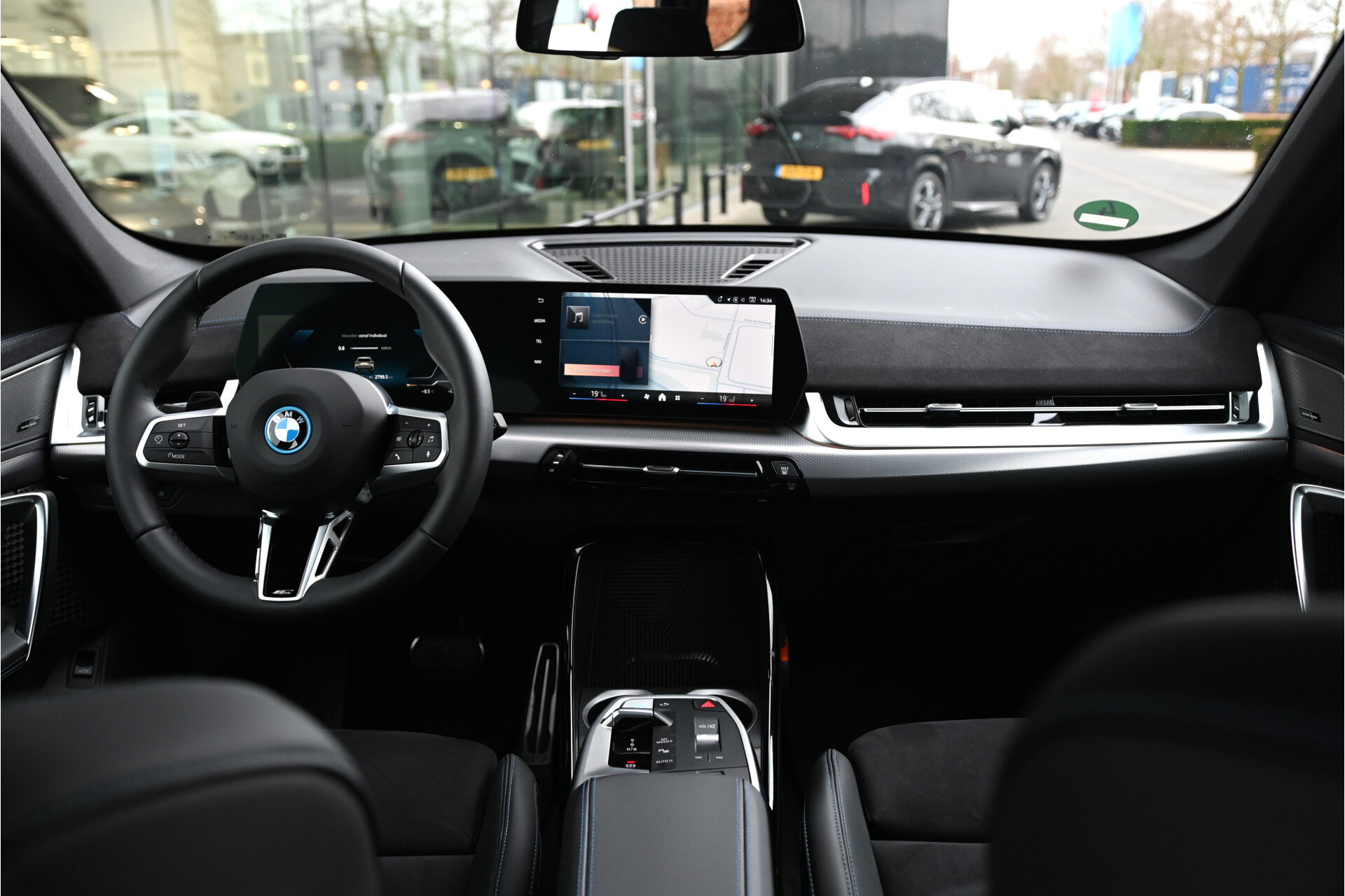 BMW iX1 eDrive20 M Sport - Afbeelding 4