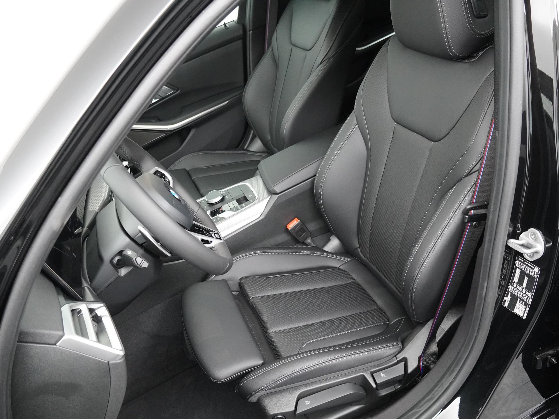 BMW 3 Serie Sedan 320i xDrive - Afbeelding 4