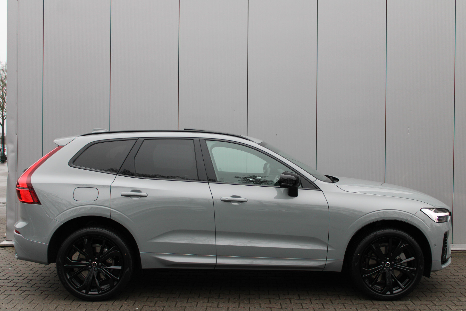 Volvo XC60 T6 Plug-in hybrid AWD Ultra Black Edition - Afbeelding 5