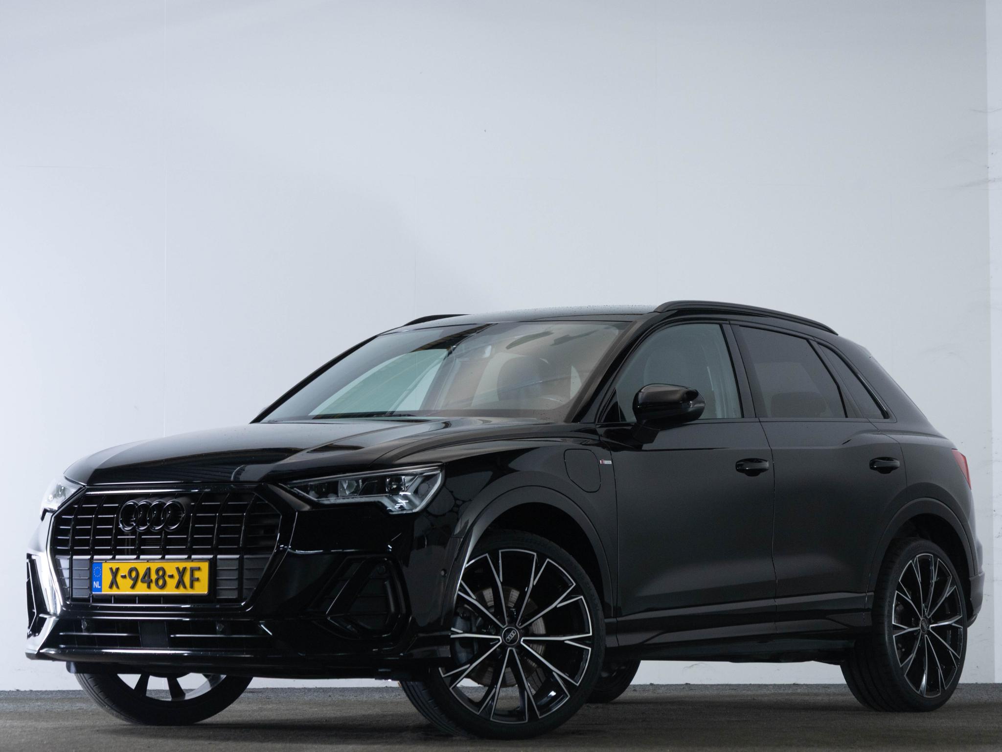 Audi Q3 S-Line 45 TFSI e 245 PK