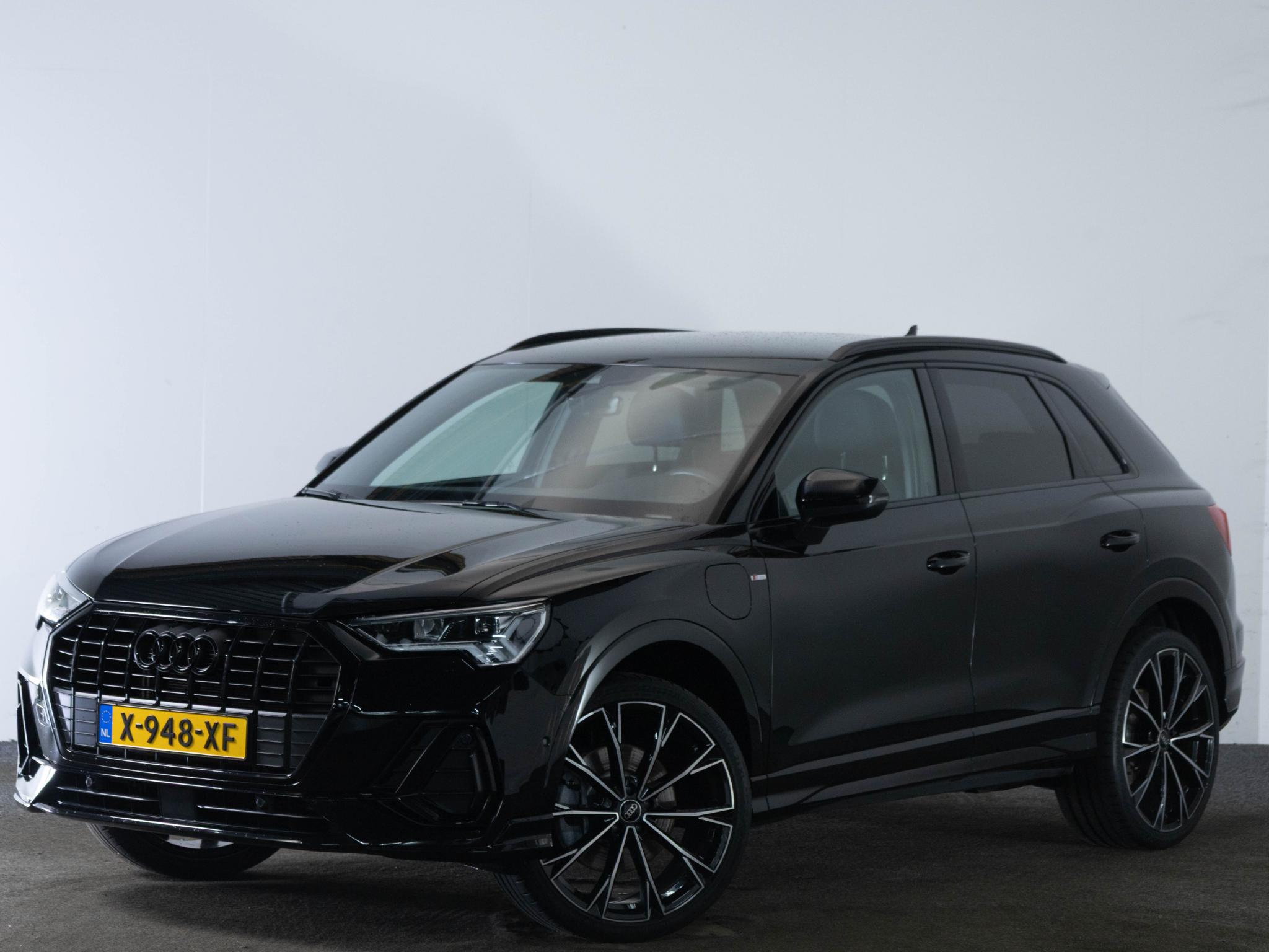 Audi Q3 S-Line 45 TFSI e 245 PK - Afbeelding 3