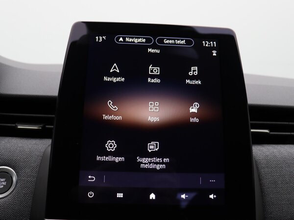 Apple Carplay/Android Auto Apple Carplay/Android Auto