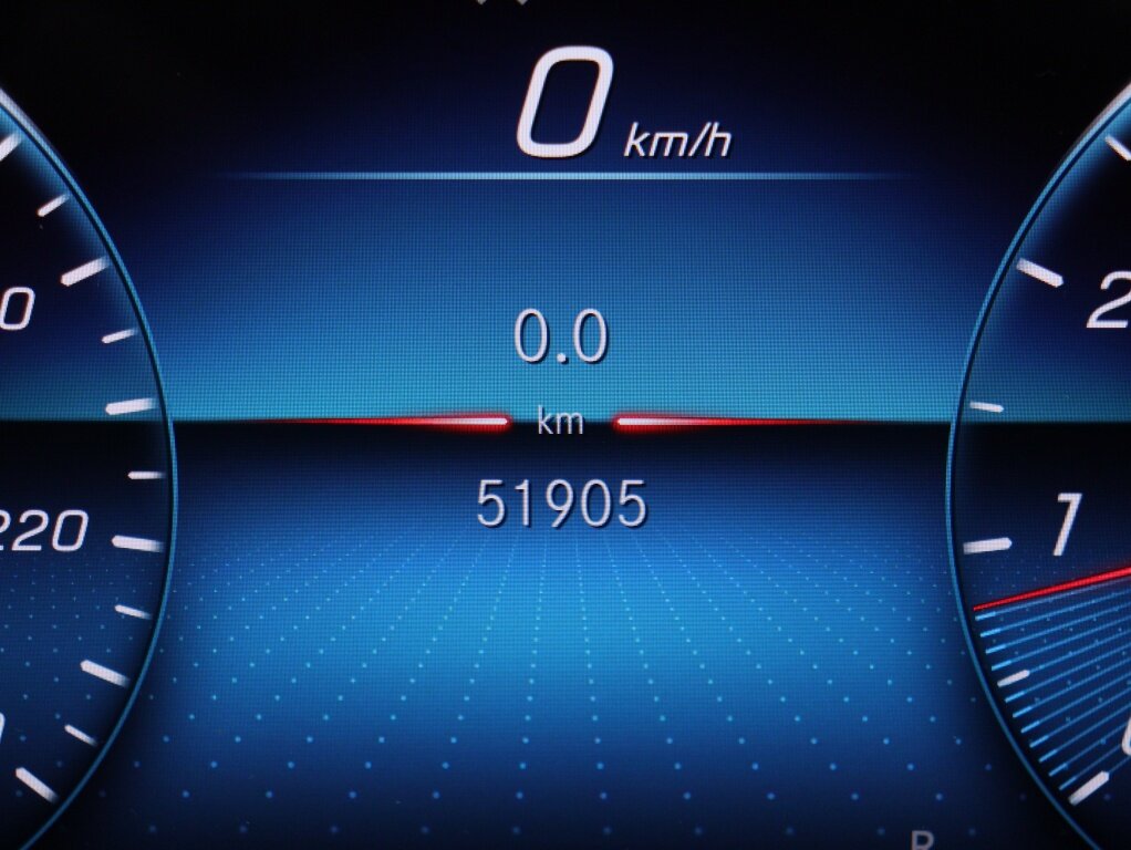 Mercedes-Benz B-Klasse 180 Launch Edition Premium | LED | Navi | Stoelverwarming | Elek - Afbeelding 4