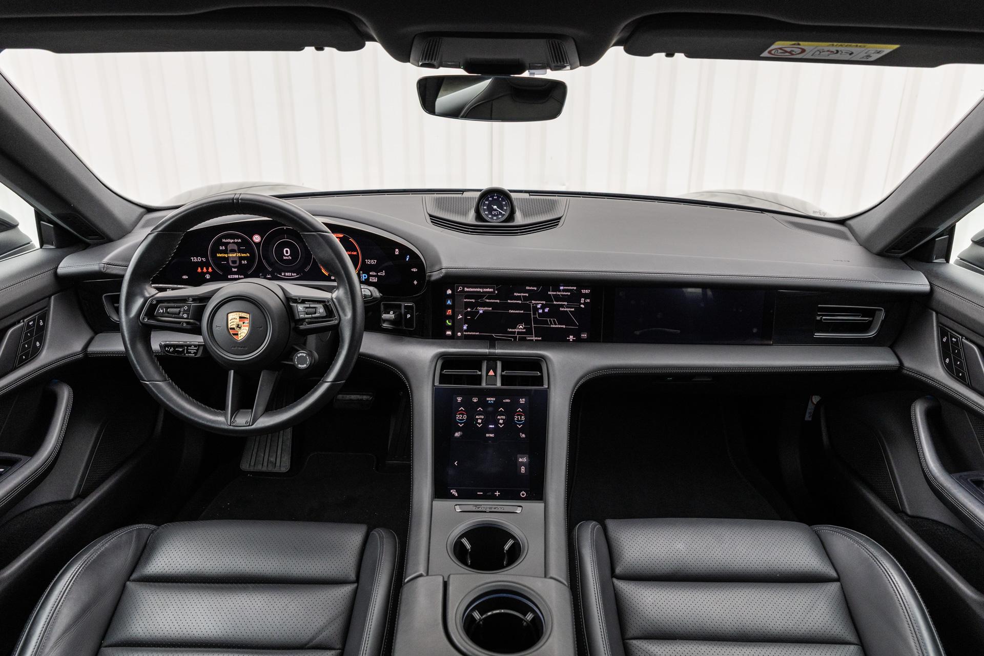 Porsche Taycan 381pk Performance 84 kWh - Afbeelding 5