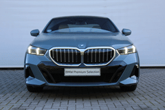 BMW 5 Serie 550e xDrive M Sport Automaat - Afbeelding 4