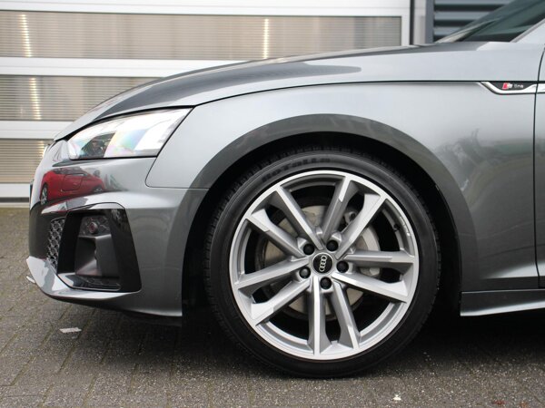 Velgen, 5-dubbelarm, mat-titaangrijs, glansgedraaid, 8,5Jx19, bandenmaat 255/35 R19, Audi Sport GmbH Velgen, 5-dubbelarm, mat-titaangrijs, glansgedraaid, 8,5Jx19, bandenmaat 255/35 R19, Audi Sport GmbH