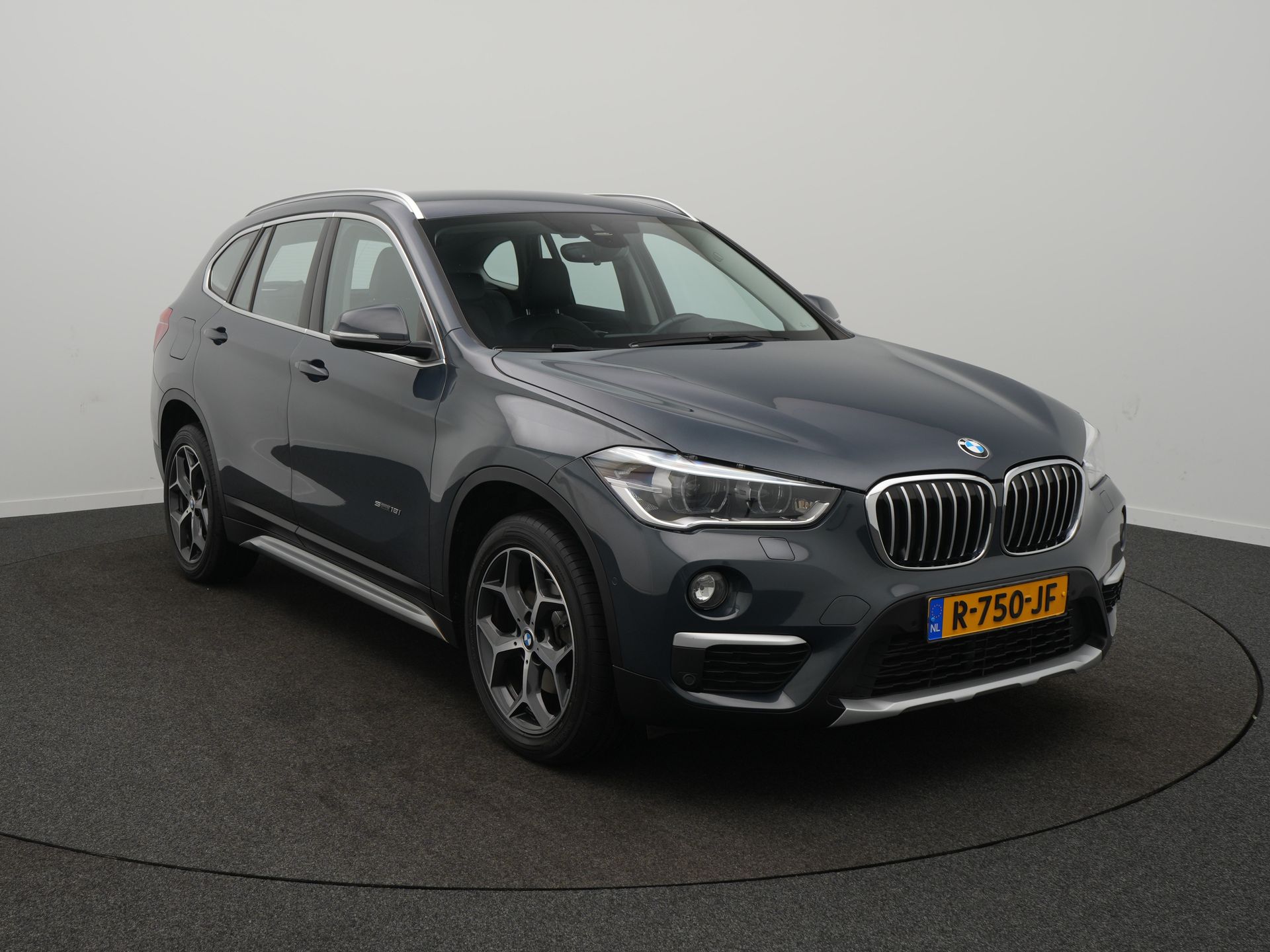 BMW X1 sDrive18i High Executive - Afbeelding 3