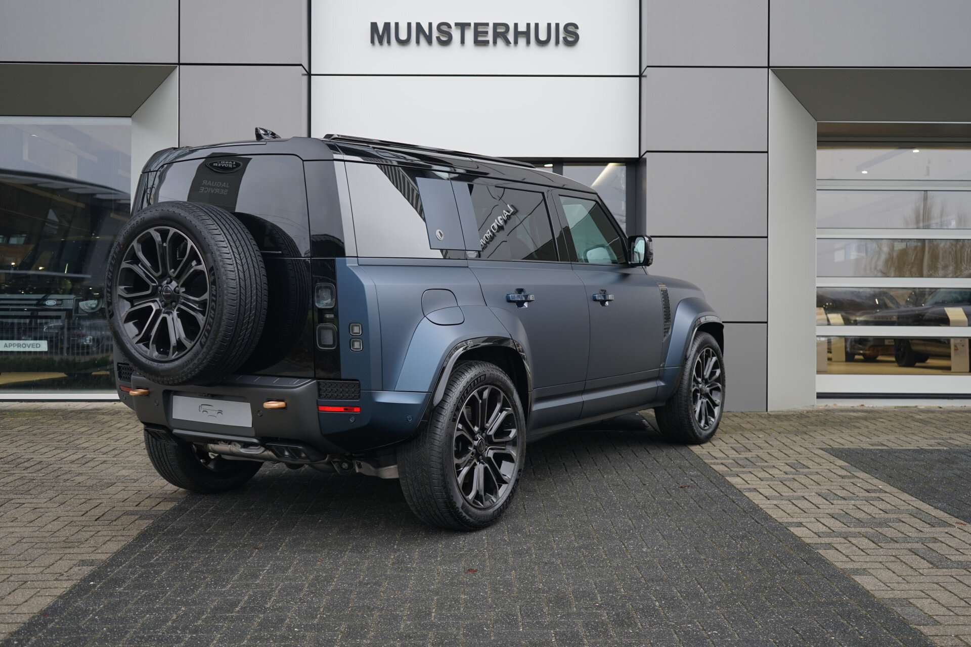 Land Rover Defender 110 4.4 P635 110 Octa - Afbeelding 2