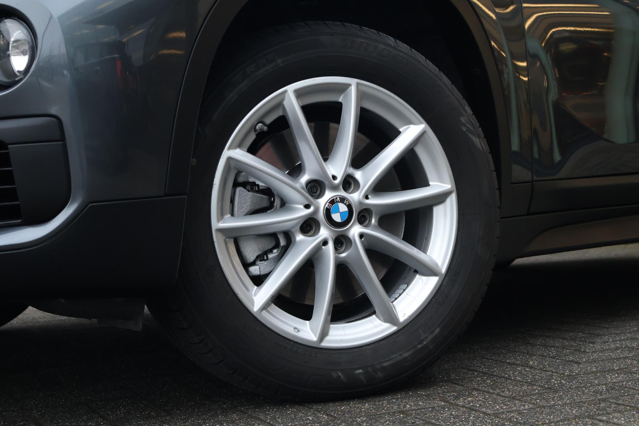 BMW X1 sDrive20i Executive Edition - Afbeelding 4