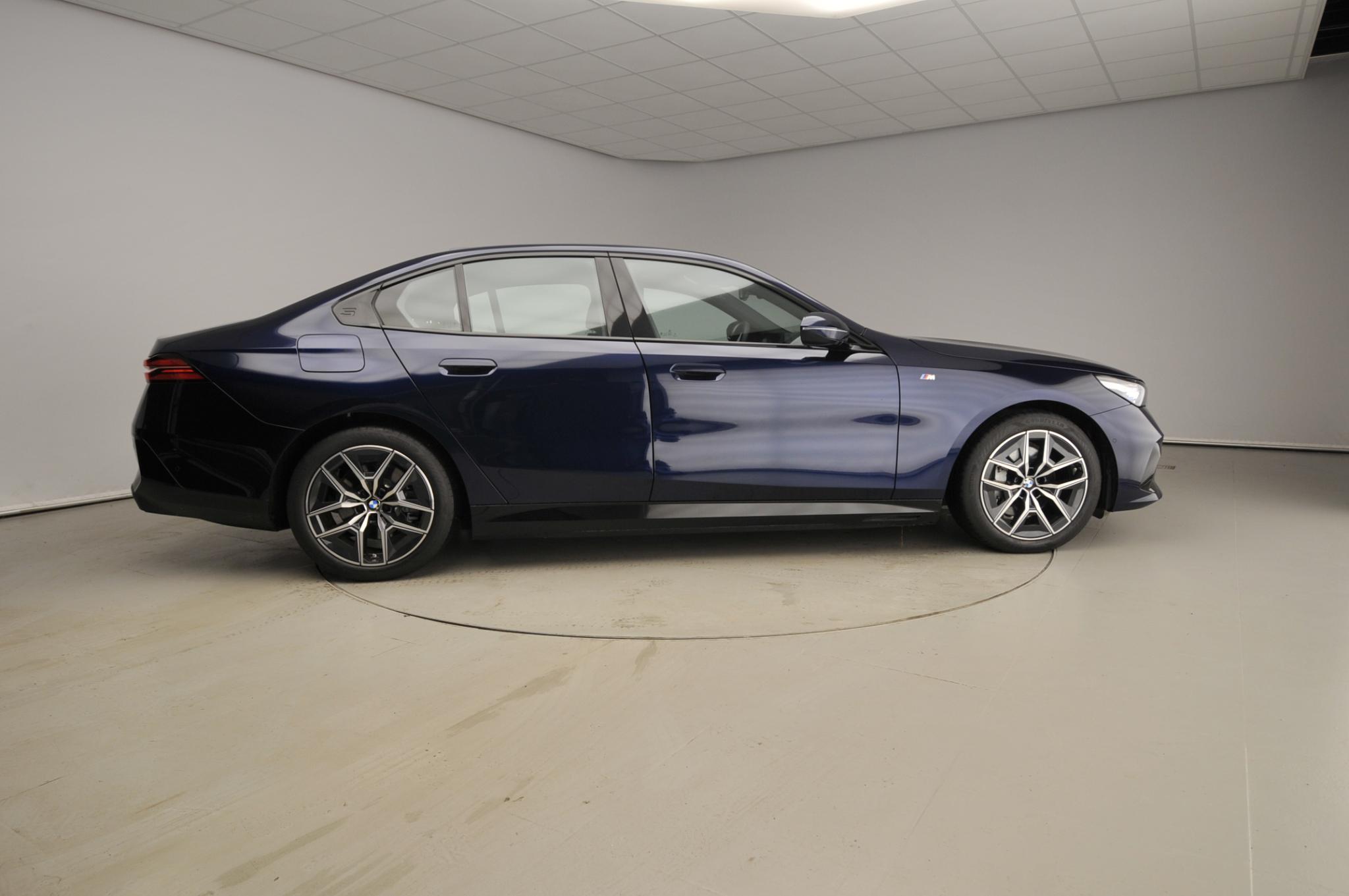 BMW i5 xDrive40 - Afbeelding 4