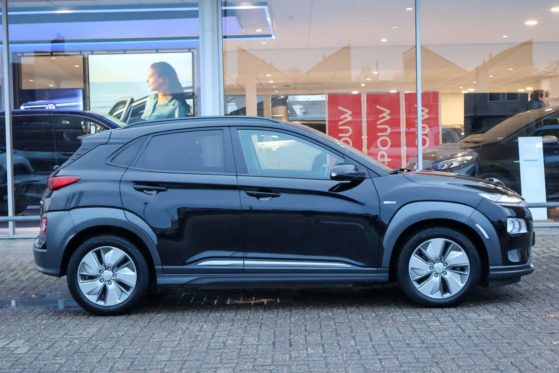 Hyundai Kona 204pk EV Fashion 64 kWh - Afbeelding 3